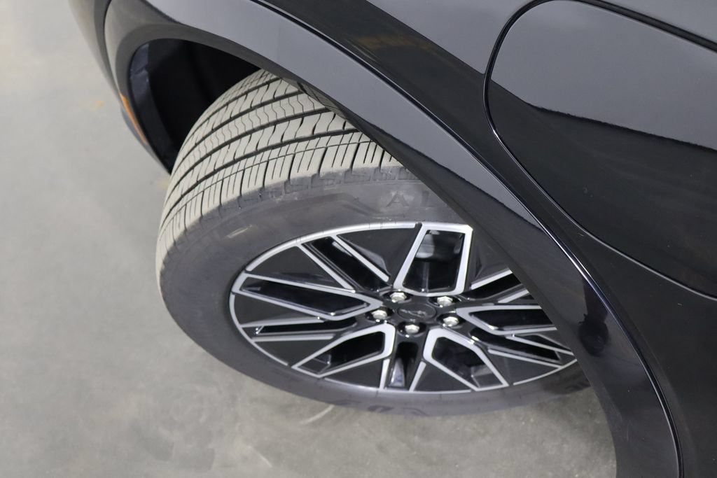 Used 2025 Ford Mustang Mach-E Premium AWD/4WD image 42