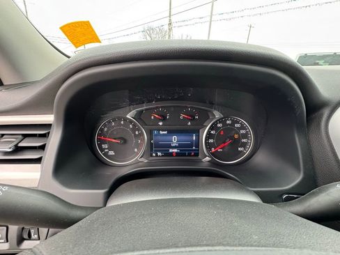 Used 2023 GMC Acadia SLE w/ Driver Convenience Package image 26