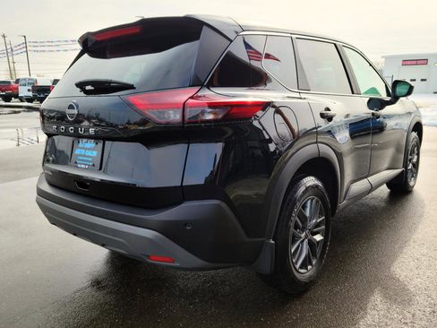 Used 2023 Nissan Rogue S image 4