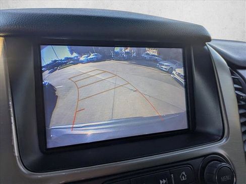 Used 2018 GMC Yukon Denali image 12