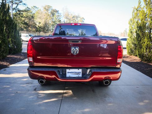 Used 2017 RAM 1500 Express image 9
