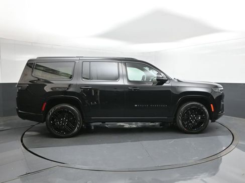 New 2026 Jeep Grand Wagoneer Limited AWD/4WD image 11