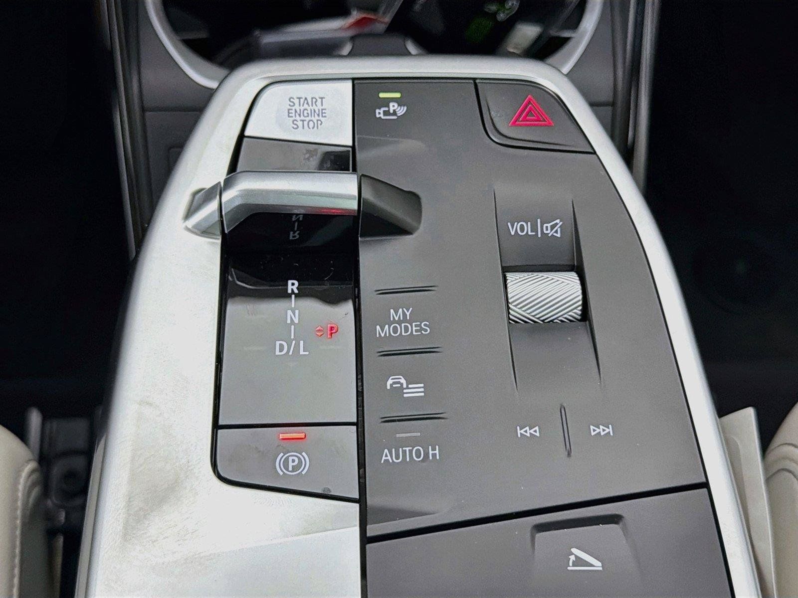 New 2027 BMW X1 xDrive28i AWD/4WD image 17