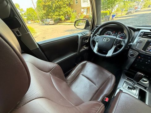 Used 2018 Toyota 4Runner Limited image 20