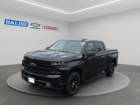 Used 2019 Chevrolet Silverado 1500 RST image 2