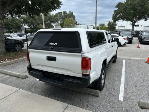 Used 2022 Toyota Tacoma SR RWD image 8