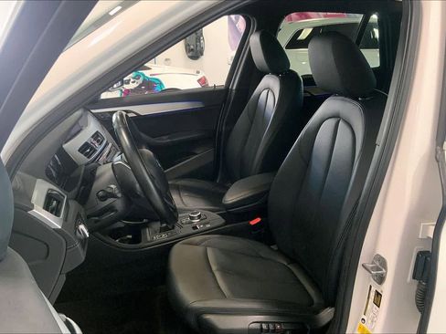 Used 2022 BMW X1 sDrive28i w/ Convenience Package image 10