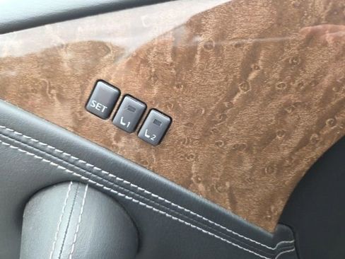 Used 2017 INFINITI QX80 4WD w/ Driver Assistance Package image 31