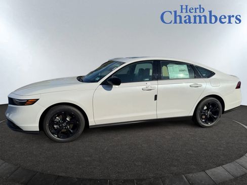 New 2025 Honda Accord SE image 11