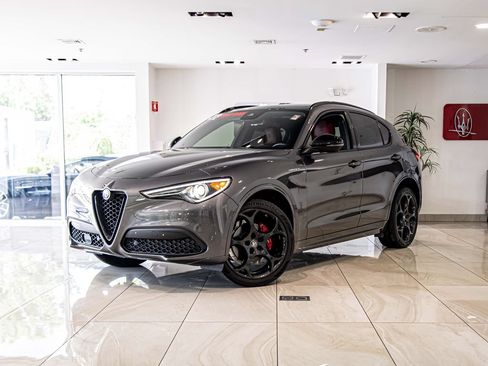 Used 2022 Alfa Romeo Stelvio Veloce AWD/4WD image 1
