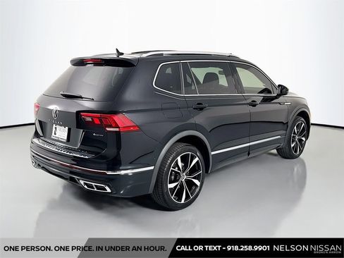 Used 2022 Volkswagen Tiguan SEL R-Line AWD/4WD image 5