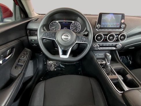 Used 2024 Nissan Sentra SV FWD image 6