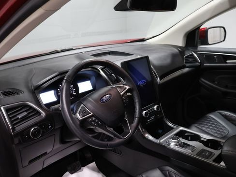 Used 2024 Ford Edge Titanium w/ Equipment Group 301A image 16