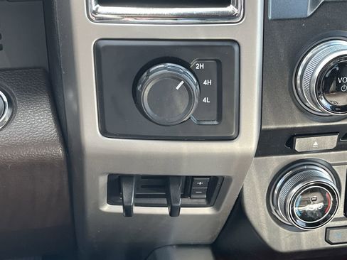 Used 2017 Ford F350 King Ranch w/ King Ranch Ultimate Package image 18