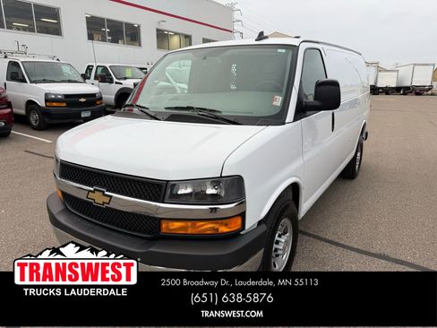 Used 2024 Chevrolet Express 2500 w/ Driver Convenience Package image 1