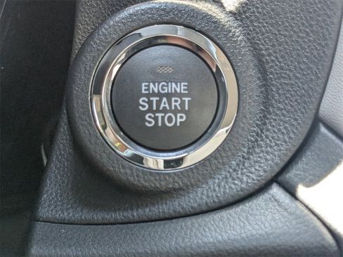 New 2025 Subaru Outback Premium image 33