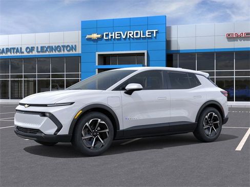 New 2026 Chevrolet Equinox EV LT image 2