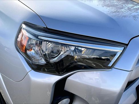 Certified 2020 Toyota 4Runner SR5 image 28