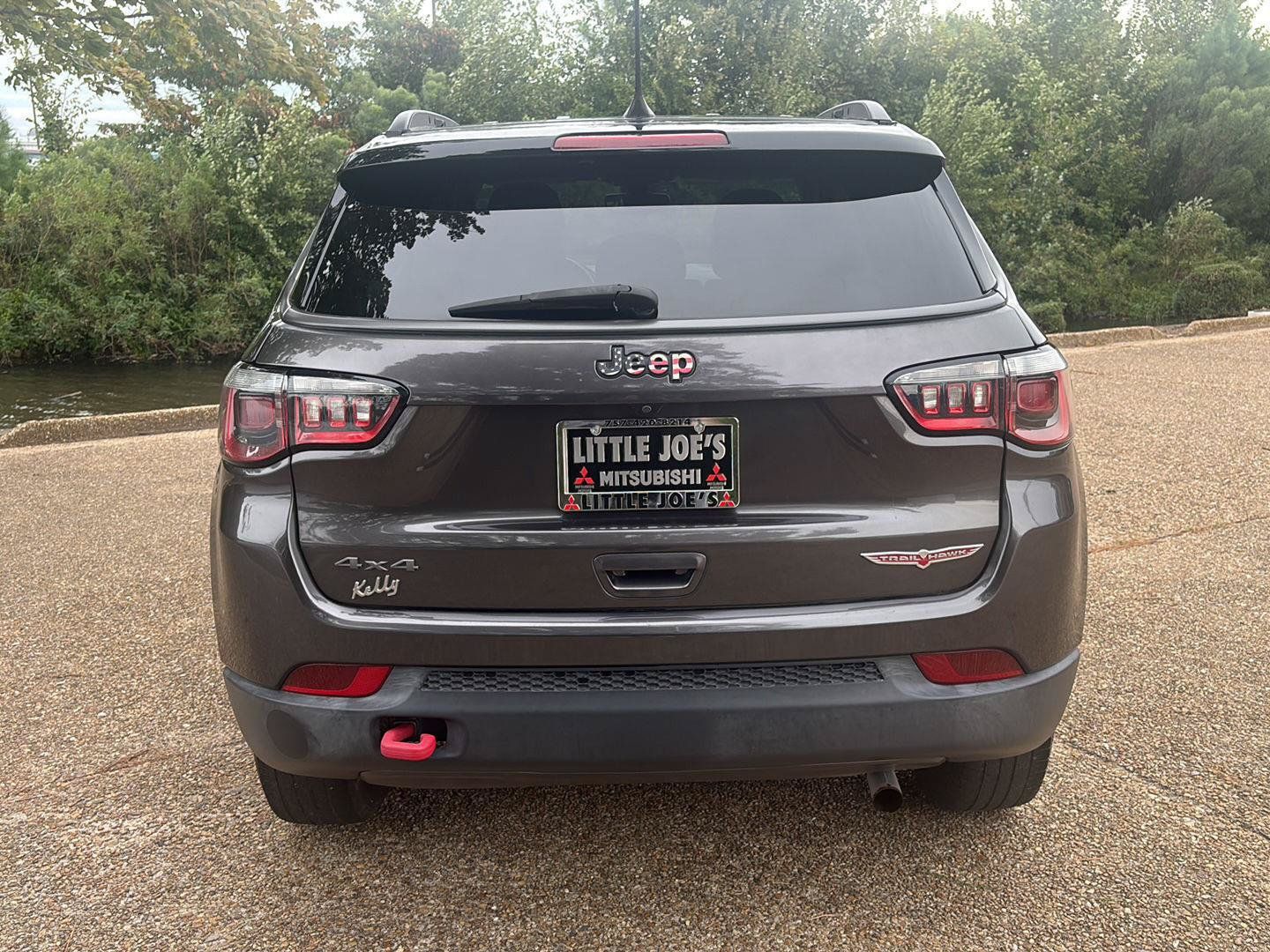 Used 2017 Jeep Compass Trailhawk w/ Popular Equipment Group AWD/4WD image 6