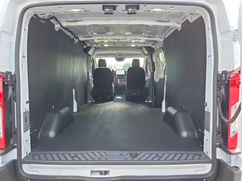 New 2026 Ford Transit 150 Low Roof w/ Load Area Protection Package RWD image 11