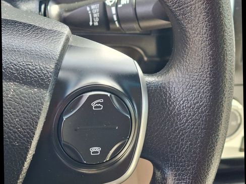 Used 2012 Toyota Camry LE image 17