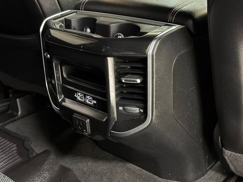 Used 2020 RAM 1500 Laramie w/ Sport Appearance Package AWD/4WD image 46
