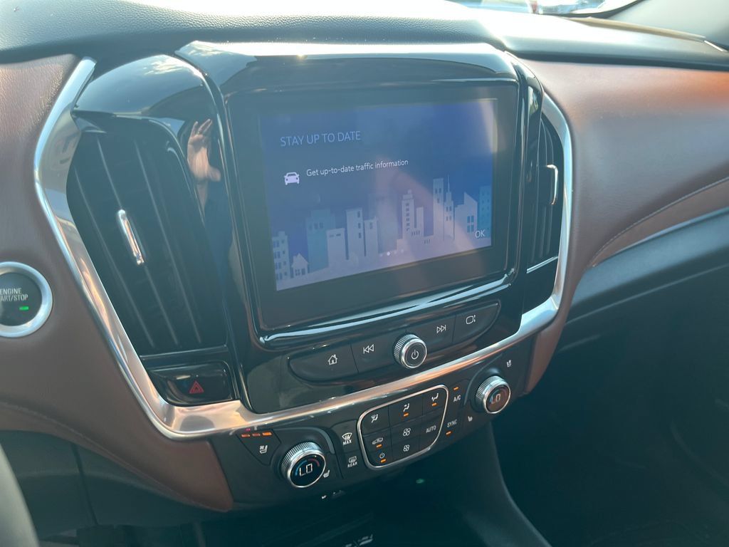 Used 2021 Chevrolet Traverse High Country AWD/4WD image 17