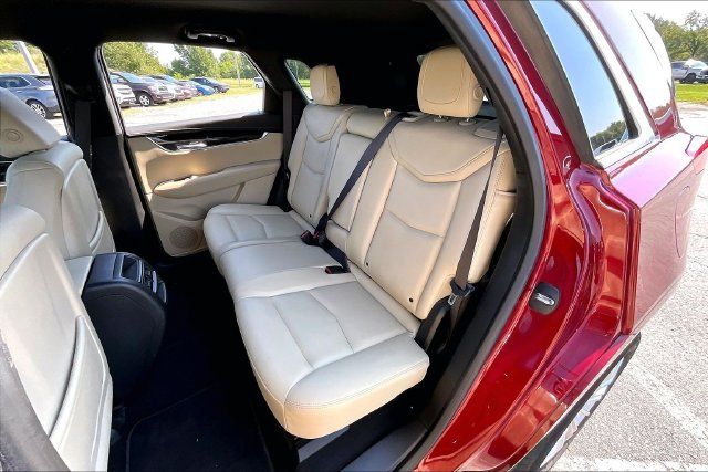 Used 2017 Cadillac XT5 FWD w/ LPO, Wheel Lock Package image 22