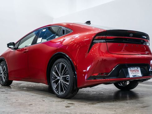 New 2026 Toyota Prius XLE image 7