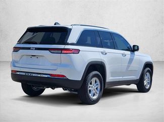 New 2025 Jeep Grand Cherokee Laredo w/ Luxury Tech Group I video 2