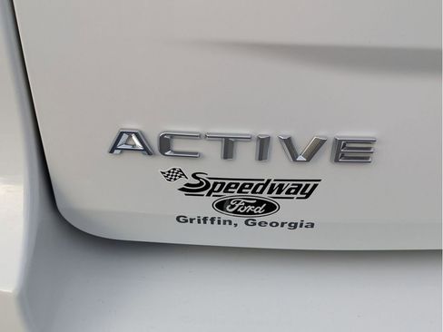 Certified 2025 Ford Expedition Active image 10