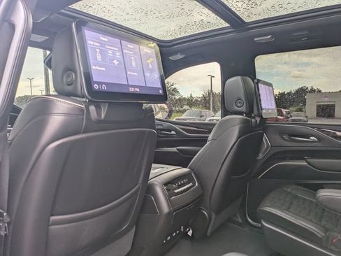Used 2021 Cadillac Escalade Sport Platinum w/ Heavy-Duty Trailer Package RWD image 16