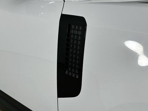 Used 2026 Land Rover Defender 110 S AWD/4WD image 9