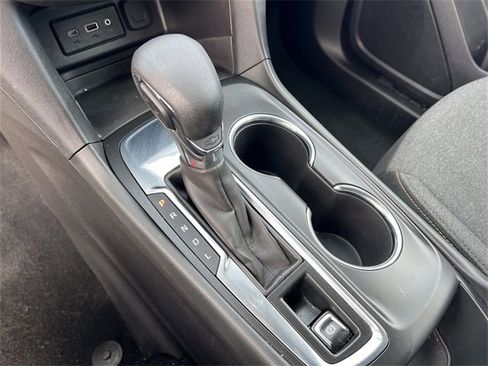 Used 2023 Chevrolet Equinox LT w/ LPO, Floor Liner Package image 19