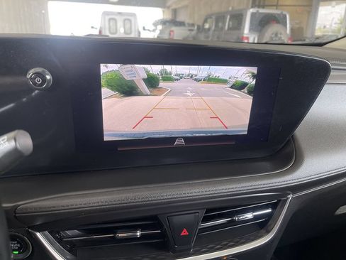 Used 2024 Buick Encore GX Preferred FWD image 19