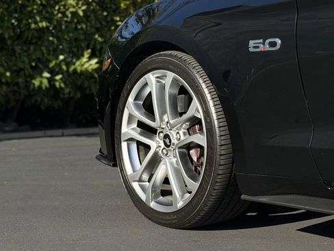 Used 2020 Ford Mustang GT Premium w/ Equipment Group 401A image 12