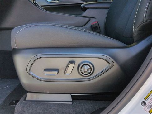 New 2025 Jeep Grand Cherokee Laredo X image 19