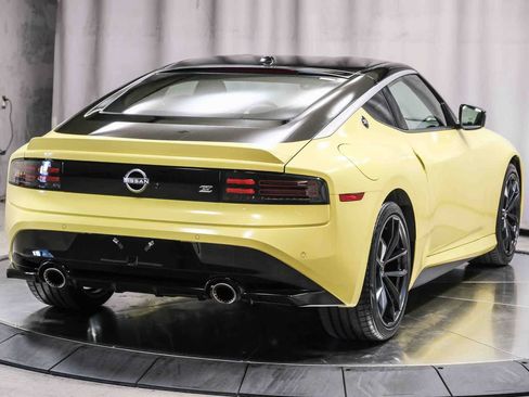 Used 2024 Nissan Z Performance w/ Floor Mat Package RWD image 4
