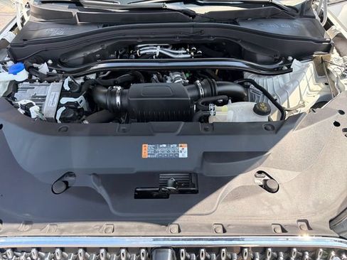 Certified 2025 Lincoln Aviator AWD image 25