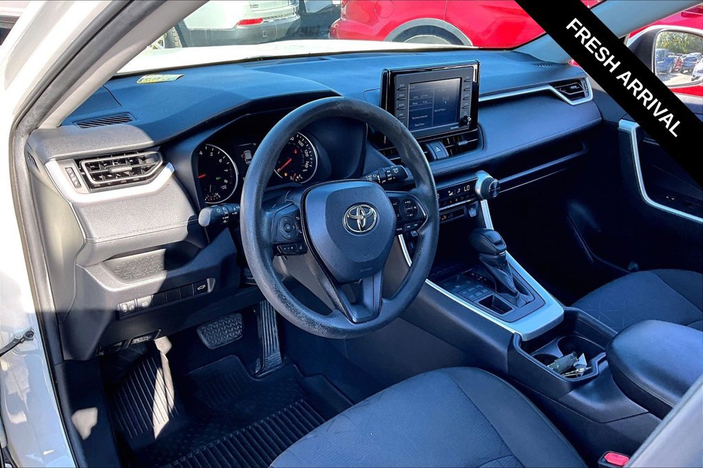 Used 2021 Toyota RAV4 XLE w/ Convenience Package AWD/4WD image 11