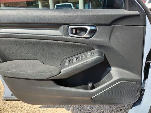 Used 2024 Honda Civic Sport image 16