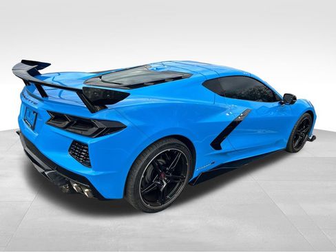 Used 2022 Chevrolet Corvette Stingray Premium Cpe w/ Z51 Performance Package RWD image 5
