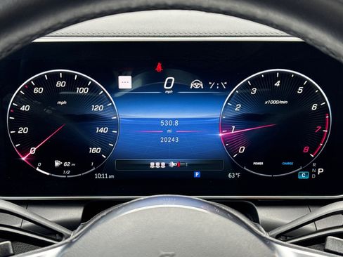 Used 2024 Mercedes-Benz GLC 300 4MATIC image 24