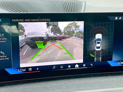 New 2026 BMW 330i Sedan w/ Convenience Package image 13