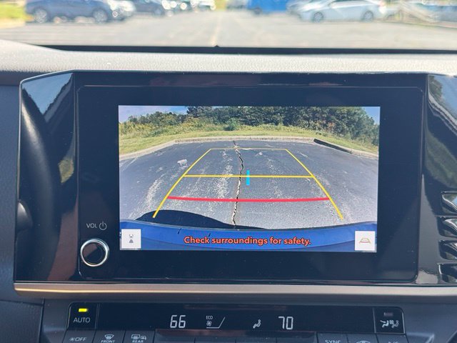 Used 2025 Toyota Camry SE FWD image 24