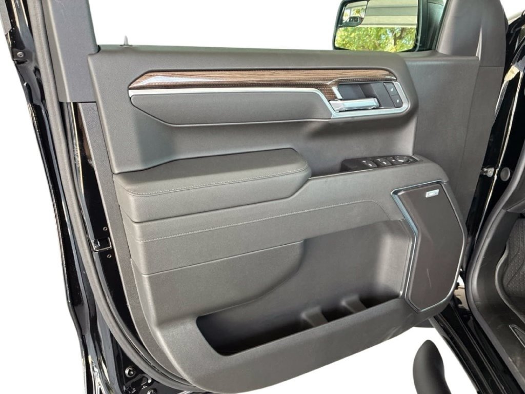 New 2026 Chevrolet Silverado 1500 RST w/ Convenience Package II AWD/4WD image 18
