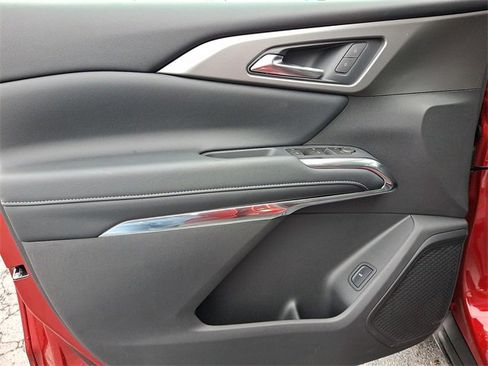 New 2026 Chevrolet Traverse LT image 8