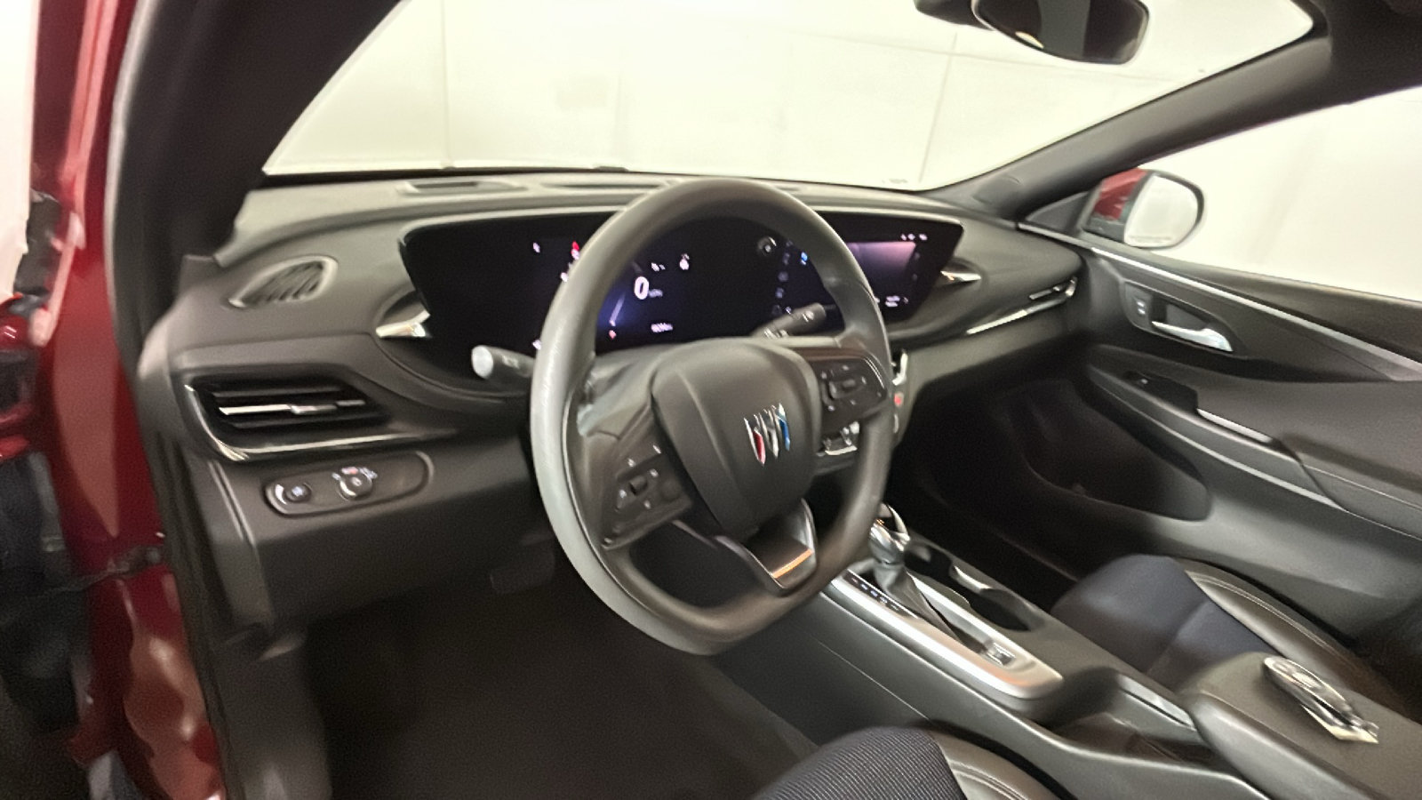 Used 2025 Buick Envista Preferred FWD image 16
