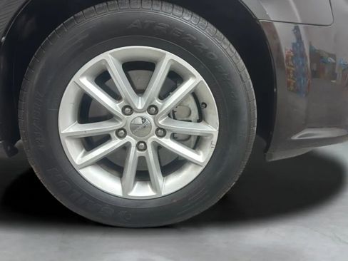 Used 2019 Dodge Grand Caravan SXT FWD image 28