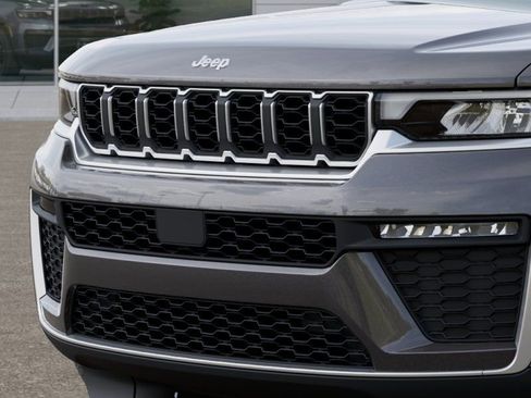 New 2026 Jeep Grand Cherokee Limited RWD image 11